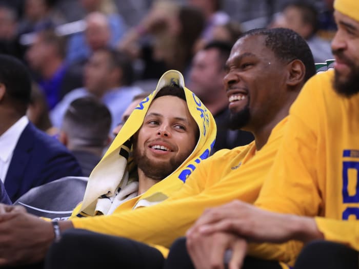 stephen-curry-kevin-durant-javale-bench.jpg